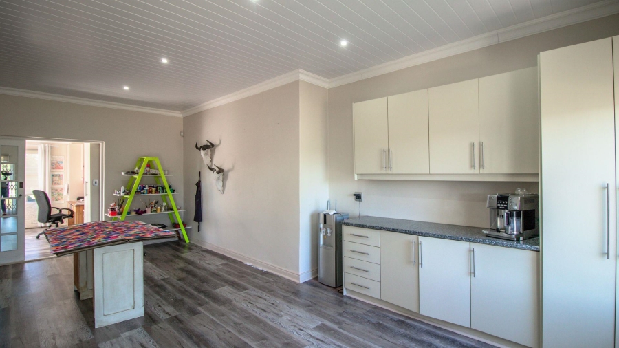 6 Bedroom Property for Sale in Heiderand Western Cape